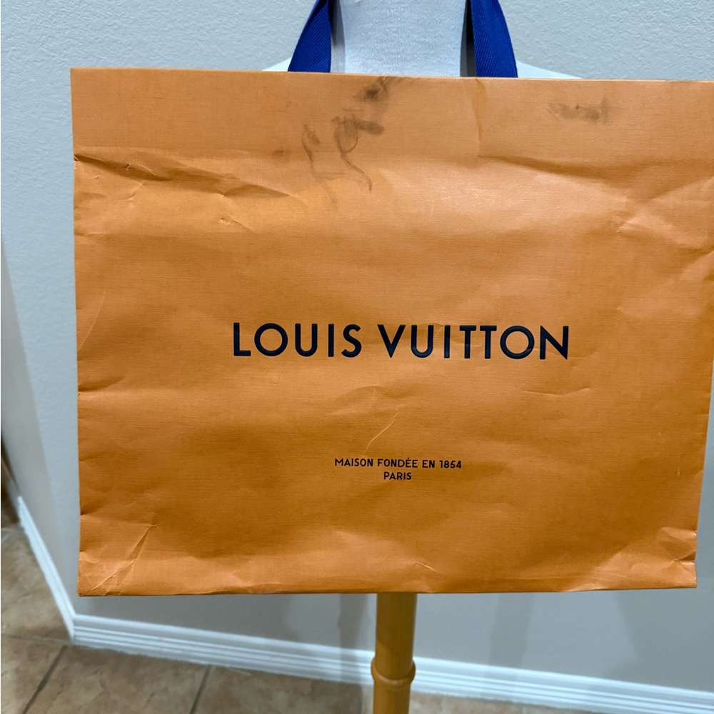 LOUIS VUITTON Authentic Gift Shopping Tote Bag Orange 18.75 X  15.25 X 4.75